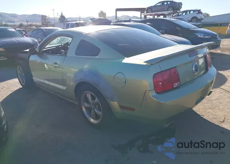 2006 Ford Mustang Gt z USA, uszkodzony, nr VIN 1ZVFT82H765208128